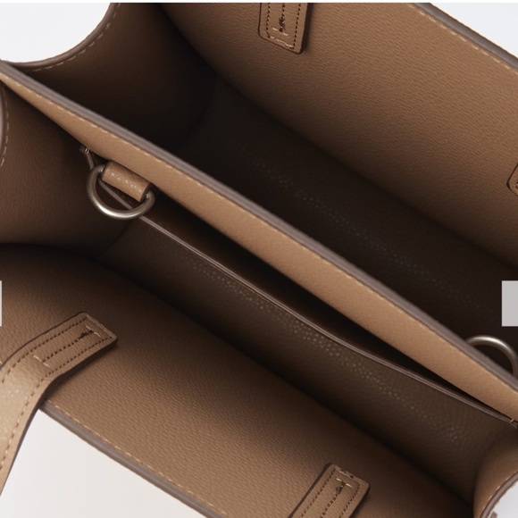 NWT Uniqlo Women’s Faux Leather Square Shoulder Bag Crossbody Bag Beige - Picture 2 of 3